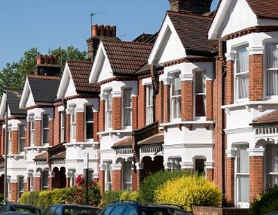 London rental supply falls as sharp rise is recorded in other major UK cities